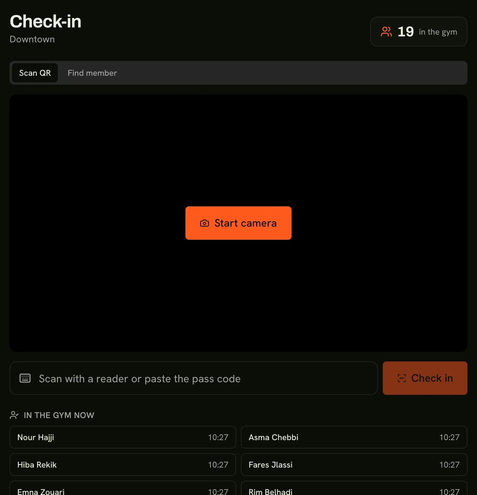 The front desk check-in screen with a member's plan and status